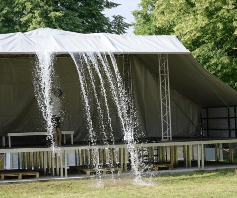 How To Select The Perfect Roof-Tarp?