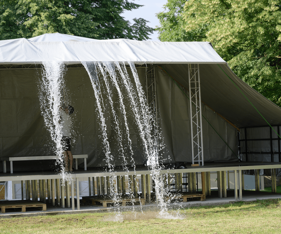 How To Select The Perfect Roof-Tarp?