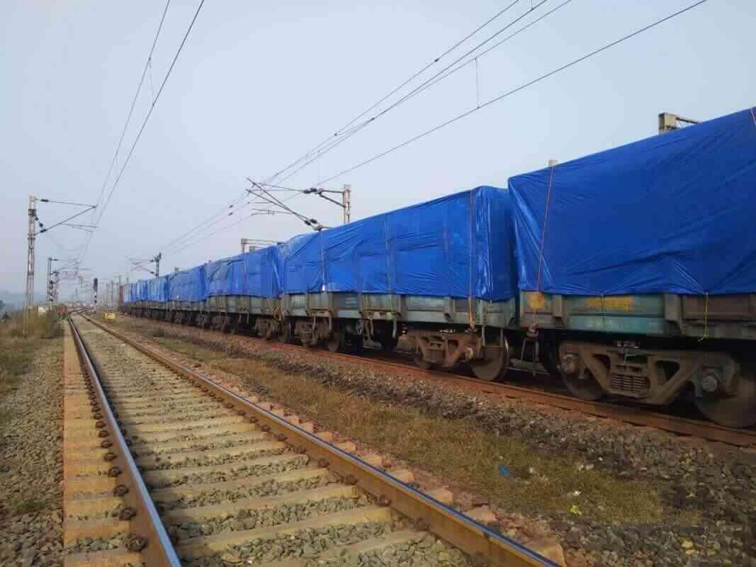 Railway-wagon coverings